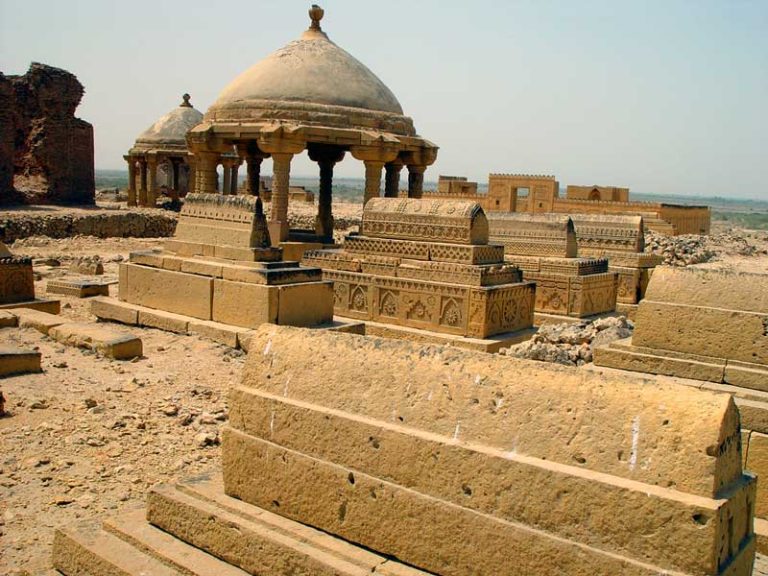 Makli Necropolis | Thatta | مکلی کا قبرستان