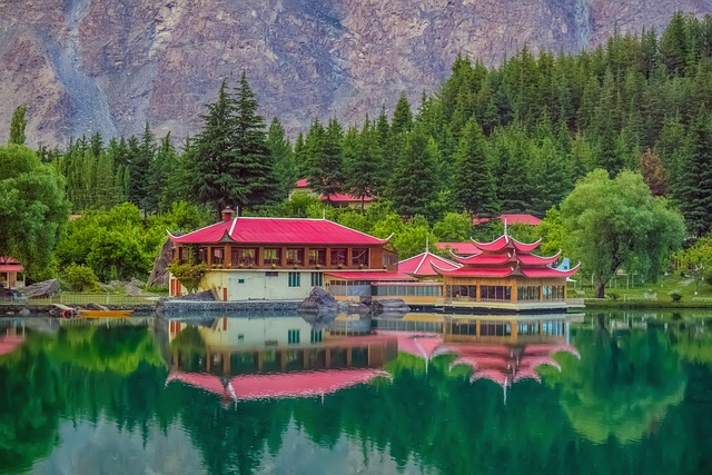 Shangri-La Lake| Skardu  | شنگریلا جھیل