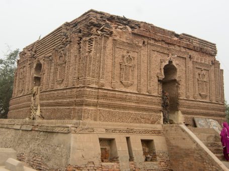 Tomb of Hazrat Sheikh Sadan Shaheed | Muzaffargarh |