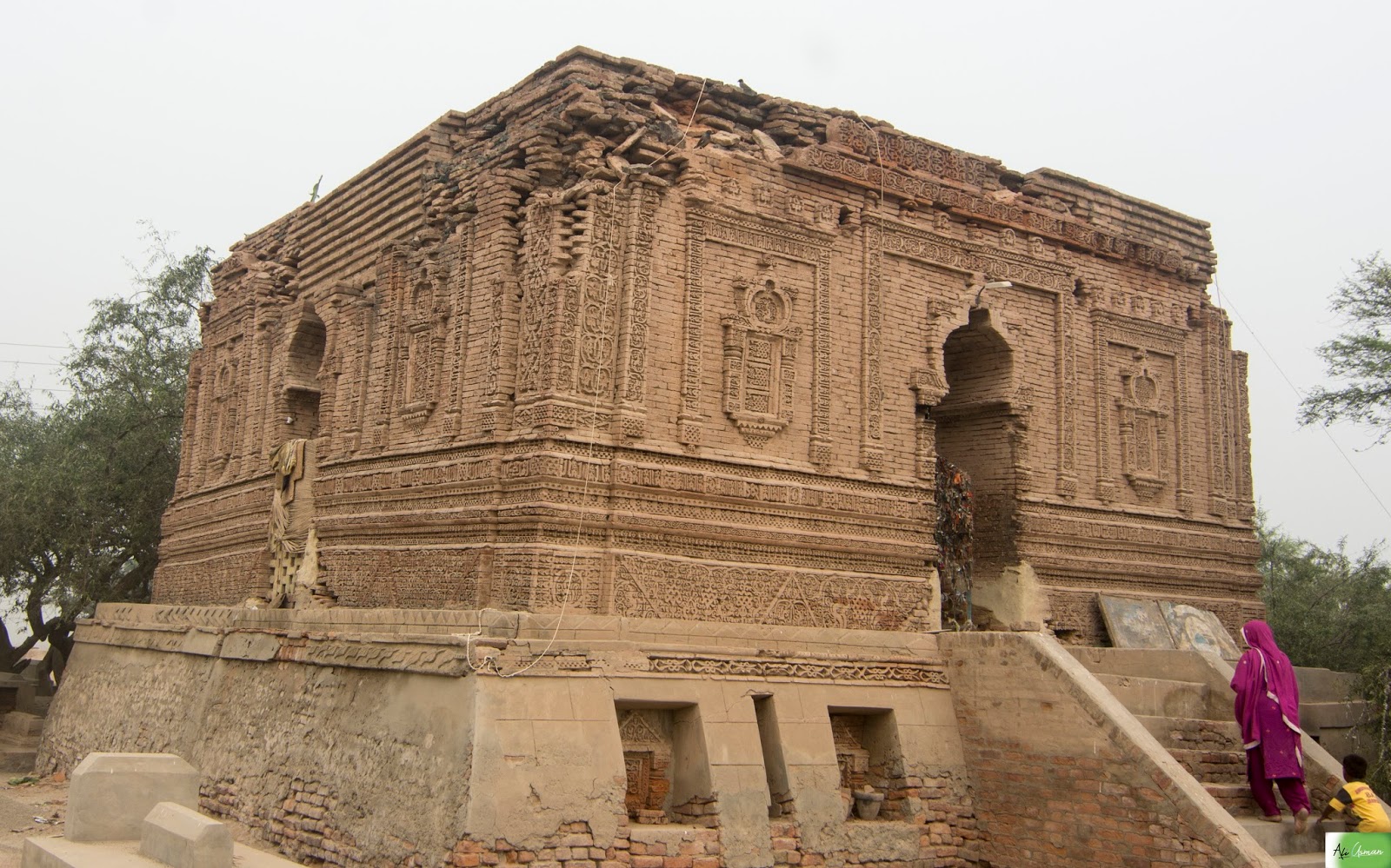 Tomb of Hazrat Sheikh Sadan Shaheed | Muzaffargarh |