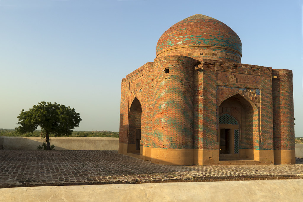 Dewan Shurfa Khan Tomb | Makli | Thatta |