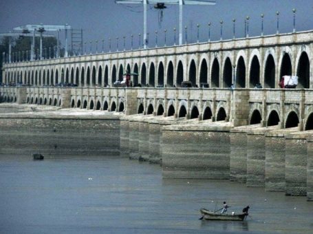 Guddu Barrage , Dophin, Indus river | Kashmore |