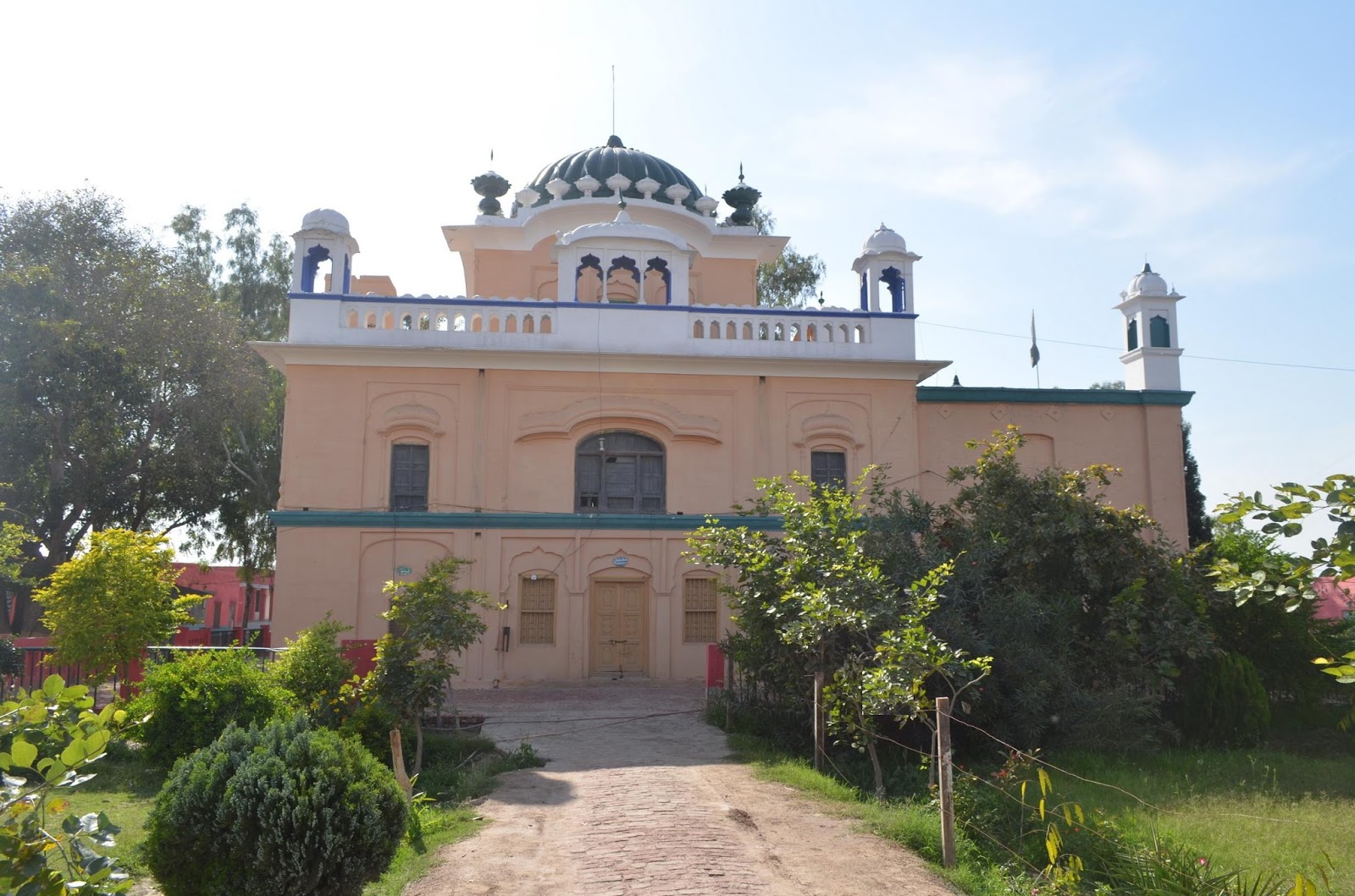 Gurdwara Sri Guru Nanak Sahib Makhdoom Pur Pahuran | Khanewal |