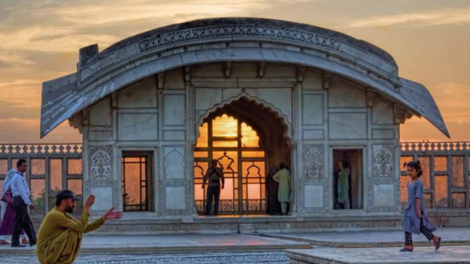 Naulakha Pavilion  | Lahore |